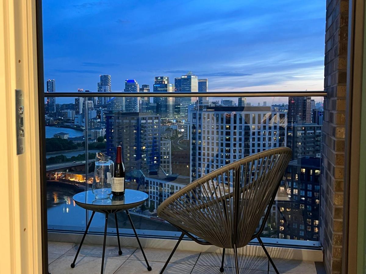 Ac Luxe Penthouse With Free Parking Apartment Лондон Екстериор снимка