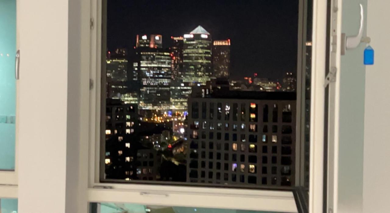 Ac Luxe Penthouse With Free Parking Apartment Лондон Екстериор снимка